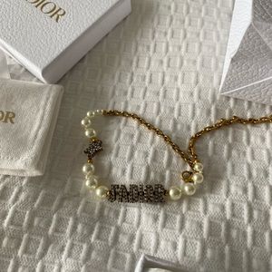 J’adior Choker Necklace